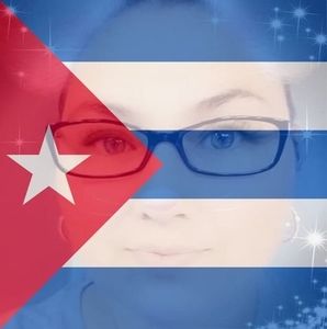 Meet your Posher, Adrienne